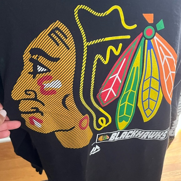 Chicago blackhawks long sleeve shirt.  Cotton & made by majestic.  Size medium - Picture 3 of 8